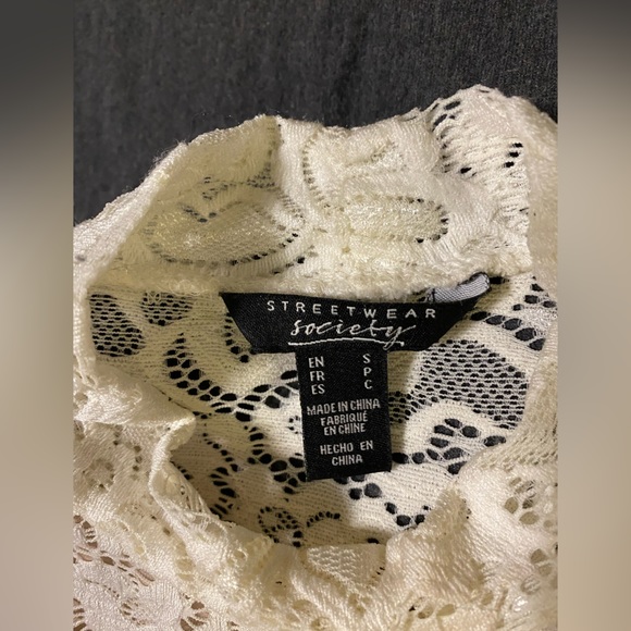 Cold Shoulder Lace Top - Picture 4 of 5